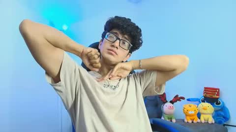   online show from December 2, 2025, 5:57 am