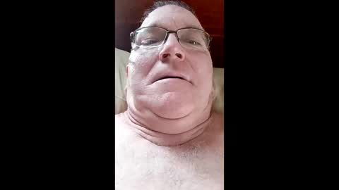 Snapshot of tyluroop chatting on May 30, 2026, 7:11 pm tyluroop online show from May 30, 2026, 7:11 pm