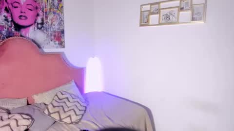 Snapshot of tyra_honey chatting on June 18, 2026, 9:30 pm Tyra pretty Honey online show from June 18, 2026, 9:30 pm