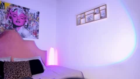 Snapshot of tyra_honey chatting on July 9, 2026, 10:03 pm Tyra pretty Honey online show from July 9, 2026, 10:03 pm