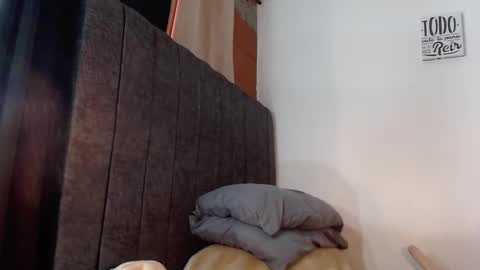 Snapshot of tyra_stone1 chatting on January 17, 2026, 2:55 pm tyra_stone1 online show from January 17, 2026, 2:55 pm