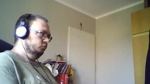 Snapshot of tyradi1991 chatting on June 25, 2026, 8:19 am tyradi1991 online show from June 25, 2026, 8:19 am