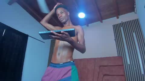 Snapshot of tyson_reed chatting on June 20, 2026, 12:41 pm tyson_reed online show from June 20, 2026, 12:41 pm