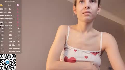 Snapshot of tyty_pupu chatting on November 25, 2025, 6:08 pm Christine 3 Next broadcast tomorrow at 2100 GMT 5 online show from November 25, 2025, 6:08 pm