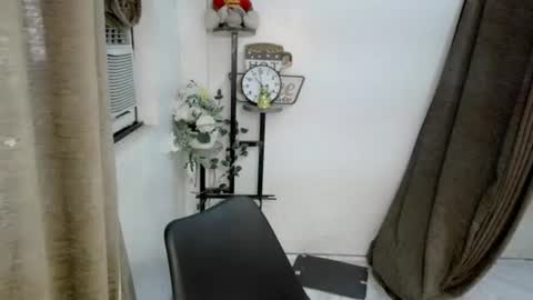 Snapshot of ube_halaya chatting on October 7, 2025, 7:05 am Rona online show from October 7, 2025, 7:05 am