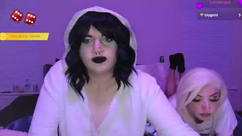 Lexi online show from December 14, 2025, 4:07 am