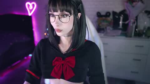 Izzy    online show from January 2, 2025, 4:24 pm