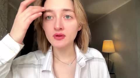 Emily online show from November 21, 2025, 9:19 am