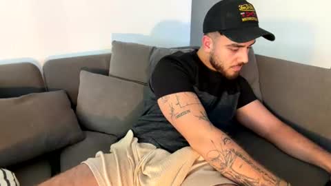 Snapshot of ulisesroca chatting on July 19, 2026, 2:21 pm ulisesroca online show from July 19, 2026, 2:21 pm