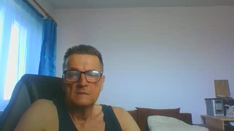 Snapshot of ulmeni7 chatting on March 14, 2026, 9:15 am ulmeni7 online show from March 14, 2026, 9:15 am