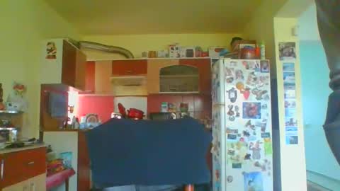 Snapshot of ulmeni7 chatting on March 19, 2026, 7:01 am ulmeni7 online show from March 19, 2026, 7:01 am