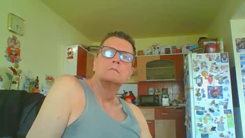 Snapshot of ulmeni7 chatting on March 23, 2026, 3:16 pm ulmeni7 online show from March 23, 2026, 3:16 pm