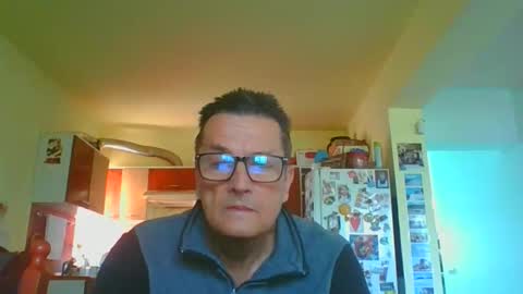 Snapshot of ulmeni7 chatting on April 30, 2026, 5:36 am ulmeni7 online show from April 30, 2026, 5:36 am