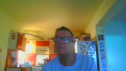 Snapshot of ulmeni7 chatting on June 22, 2026, 3:25 am ulmeni7 online show from June 22, 2026, 3:25 am