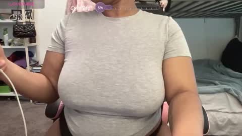 Snapshot of ulovechanel chatting on December 10, 2024, 5:55 pm Chanel online show from December 10, 2024, 5:55 pm