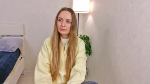 Snapshot of umbrasylph chatting on March 23, 2026, 7:12 am Emily online show from March 23, 2026, 7:12 am