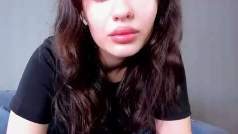 Snapshot of umi_bae chatting on July 29, 2026, 12:36 pm Amy online show from July 29, 2026, 12:36 pm