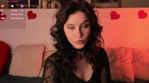 Una  online show from February 12, 2026, 11:05 am