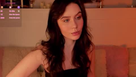 Una  online show from March 18, 2026, 9:34 am