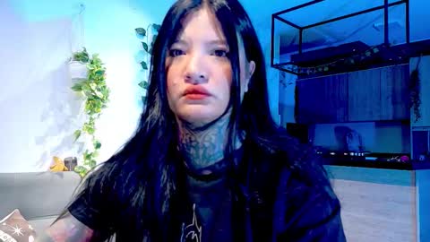 Franchesca  online show from December 18, 2025, 9:26 am