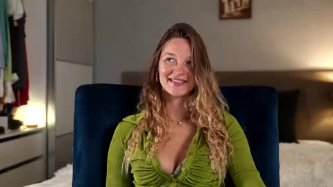 Snapshot of unbelievable__ chatting on September 26, 2025, 4:05 am Sasha online show from September 26, 2025, 4:05 am