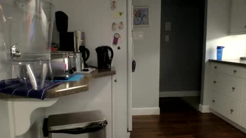 Buzz Bigcock online show from December 17, 2024, 8:32 pm