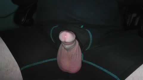 Snapshot of uncutcock2026 chatting on June 15, 2026, 5:42 am Six online show from June 15, 2026, 5:42 am