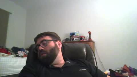 uncutman04 online show from April 13, 2026, 5:35 am