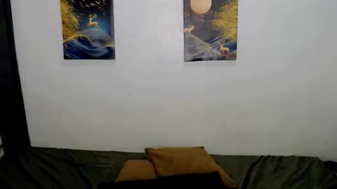 Rhian online show from November 23, 2025, 12:27 pm