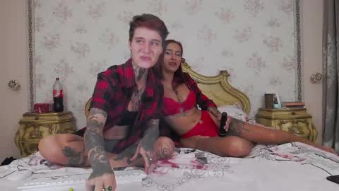 Snapshot of unholyangels_ chatting on October 13, 2025, 10:43 pm Selenna And Kenny online show from October 13, 2025, 10:43 pm