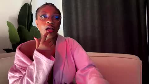 Snapshot of unholybaddie chatting on May 13, 2026, 2:14 pm Unholybaddie online show from May 13, 2026, 2:14 pm