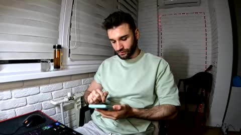 Snapshot of unnknow2024 chatting on April 16, 2026, 8:53 pm SlavaVibes online show from April 16, 2026, 8:53 pm