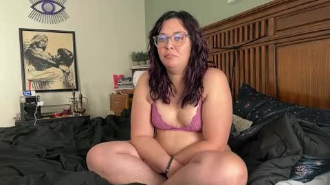 Snapshot of untamedpair chatting on March 3, 2025, 4:14 am untamedpair online show from March 3, 2025, 4:14 am
