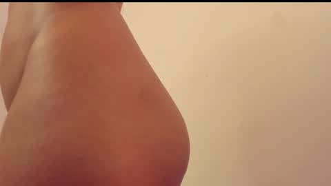 new INSTA   online show from December 30, 2024, 3:25 am