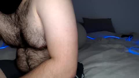 unveilx_ online show from April 19, 2026, 3:11 pm