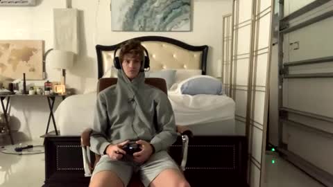 Stepbro online show from February 8, 2025, 11:12 am