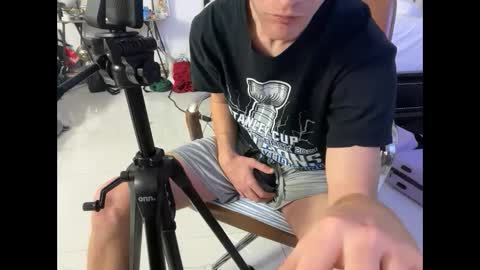 Stepbro online show from February 27, 2025, 1:17 pm