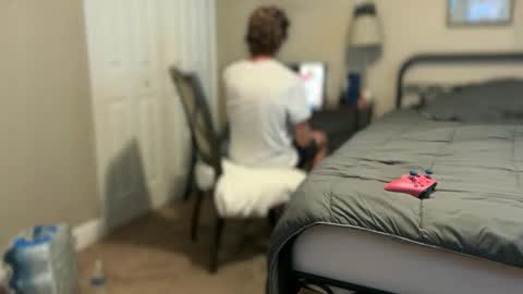 Stepbro online show from October 1, 2025, 11:00 pm