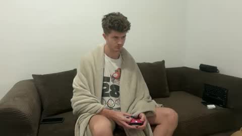 Stepbro online show from April 18, 2026, 7:07 pm