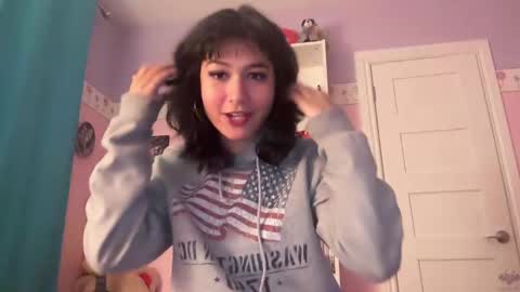 Snapshot of upaydahlia chatting on October 1, 2025, 6:19 am findom goddess dahlia online show from October 1, 2025, 6:19 am