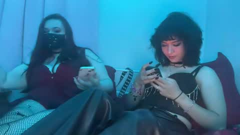 Snapshot of upaydahlia chatting on October 4, 2025, 4:32 am findom goddess dahlia online show from October 4, 2025, 4:32 am