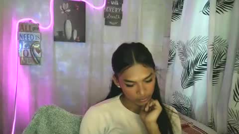 ur_dazzlingmorenaxx online show from March 27, 2026, 3:56 am