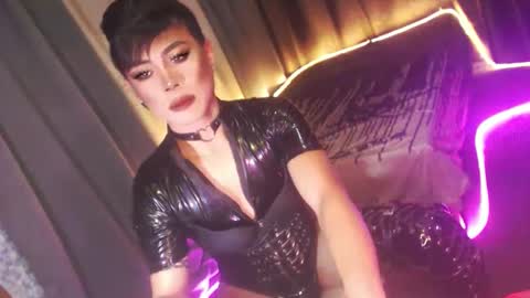 MISS ANNA online show from December 2, 2025, 12:49 am