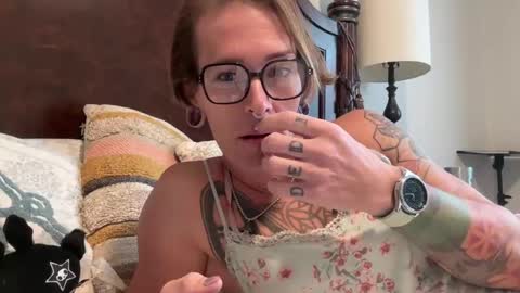 Goddess online show from November 15, 2025, 7:10 pm