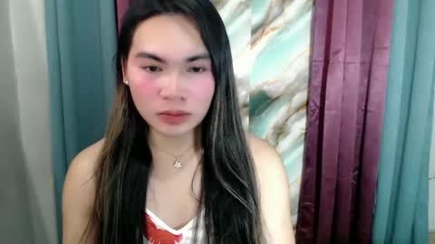 QUEENSY online show from September 10, 2025, 2:17 pm