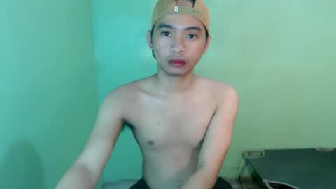ur_joshuahotnotch online show from May 6, 2026, 10:20 am