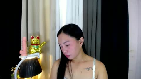 ur_sexy_mommy online show from November 12, 2025, 3:07 am