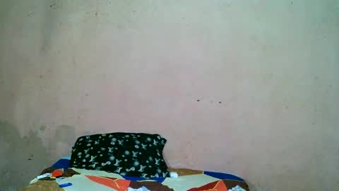 ur_sexybabe_ehra online show from June 1, 2026, 12:29 pm