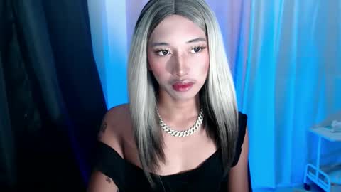 Ellie online show from November 9, 2025, 3:10 pm