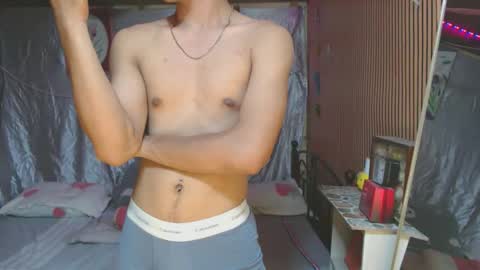 ur_shan21 online show from November 25, 2025, 5:24 pm